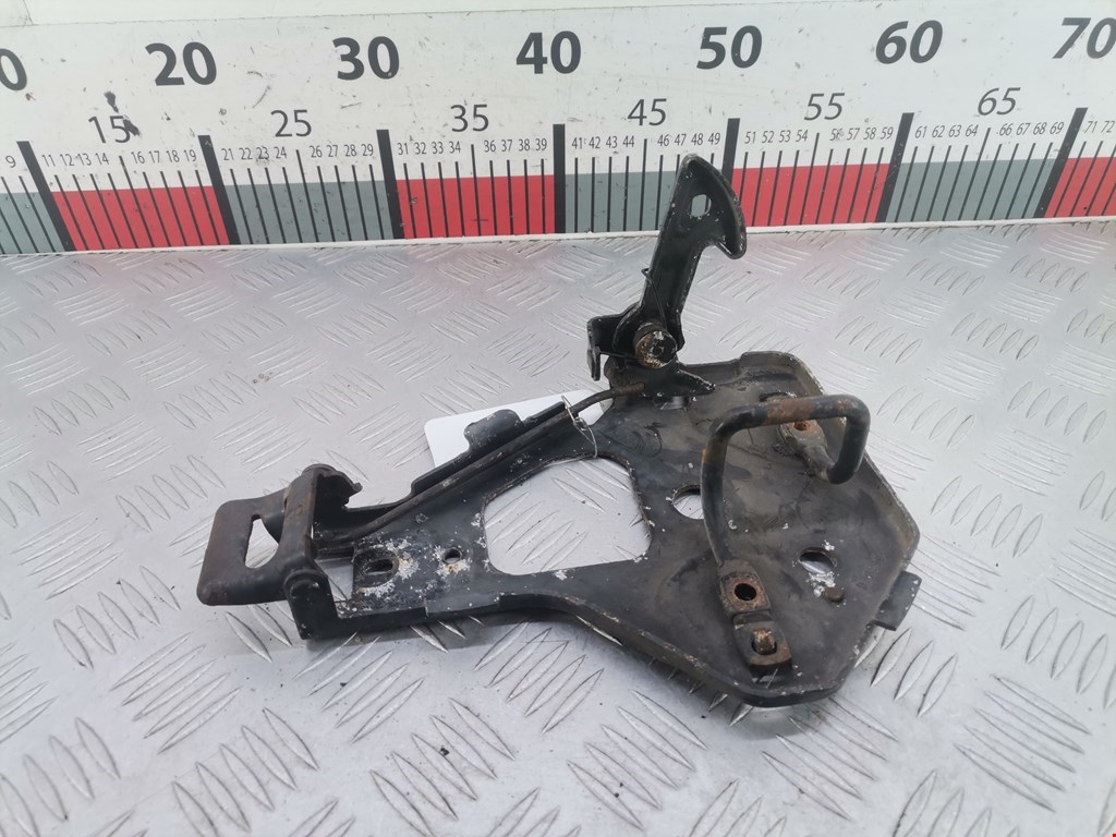 Ручка открывания капота LINCOLN Town Car III 1997-2011