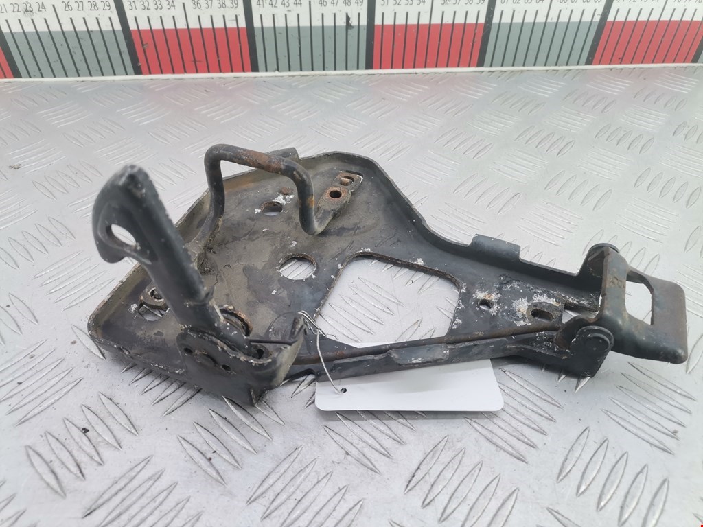 Ручка открывания капота LINCOLN Town Car III 1997-2011