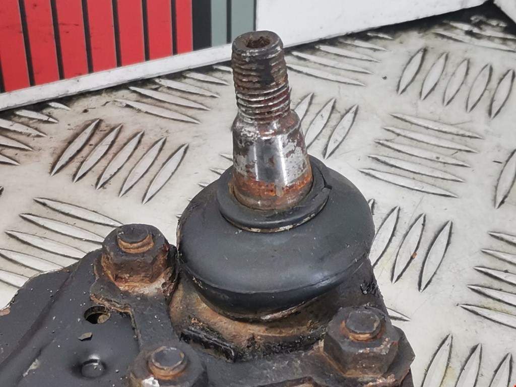 Рычаг передний левый VOLKSWAGEN Golf IV 1997-2003