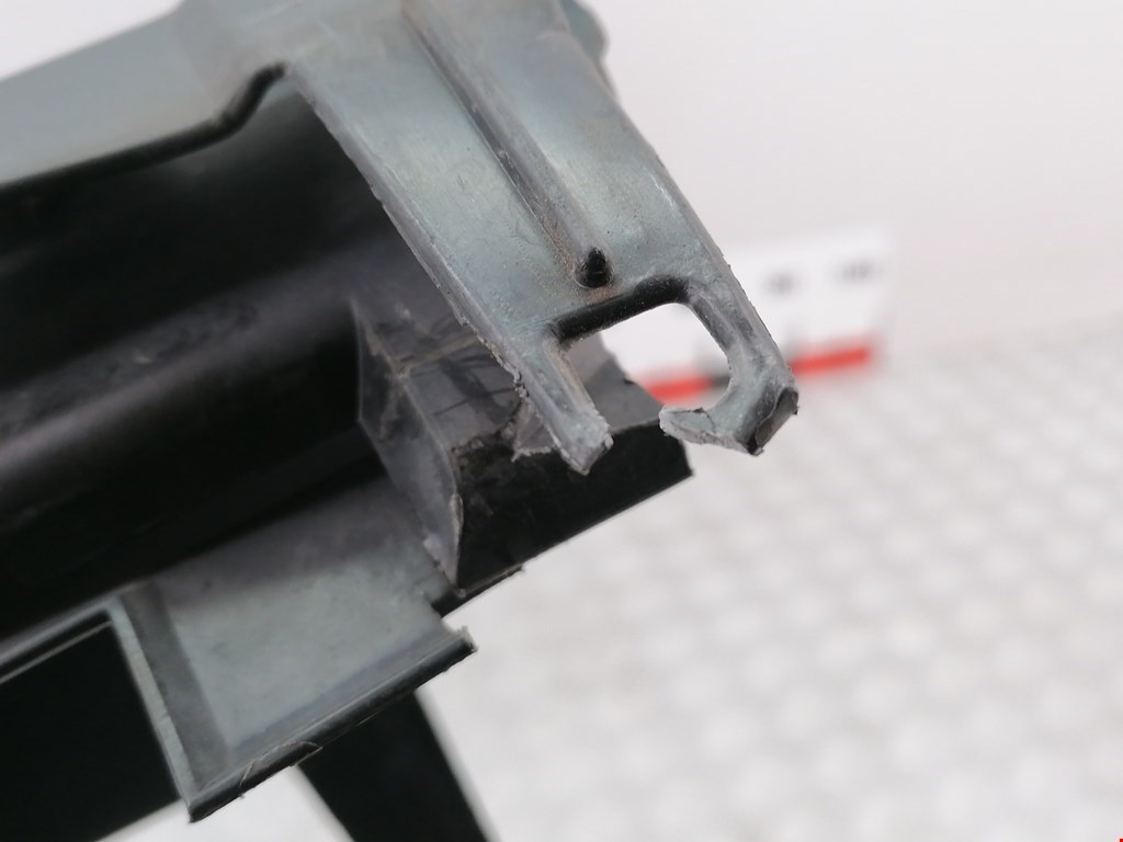 Воздухозаборник (наружный) RENAULT Megane II 2002-2009