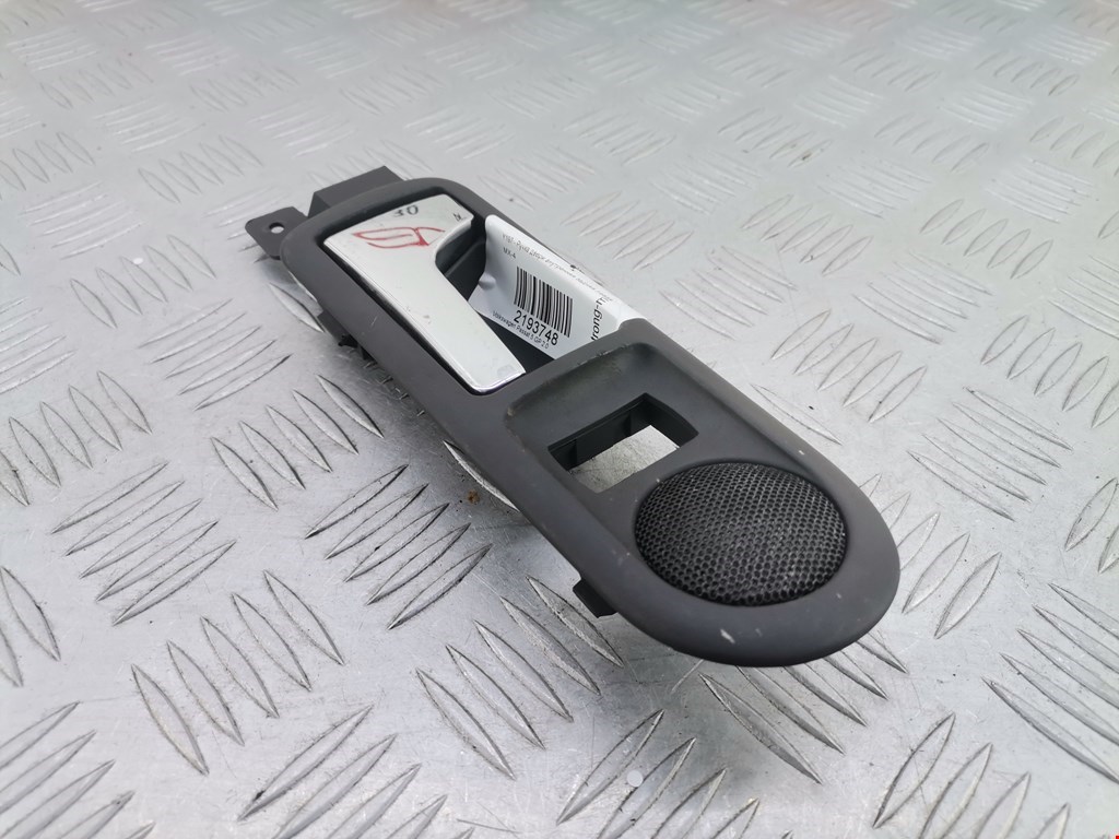 Ручка дверная задняя внутренняя левая VOLKSWAGEN Passat B5 1997-2005