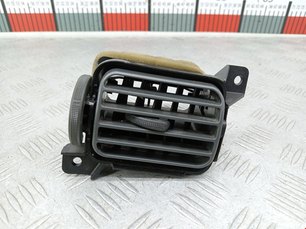 Дефлектор воздушный MAZDA Premacy CP 1999-2004