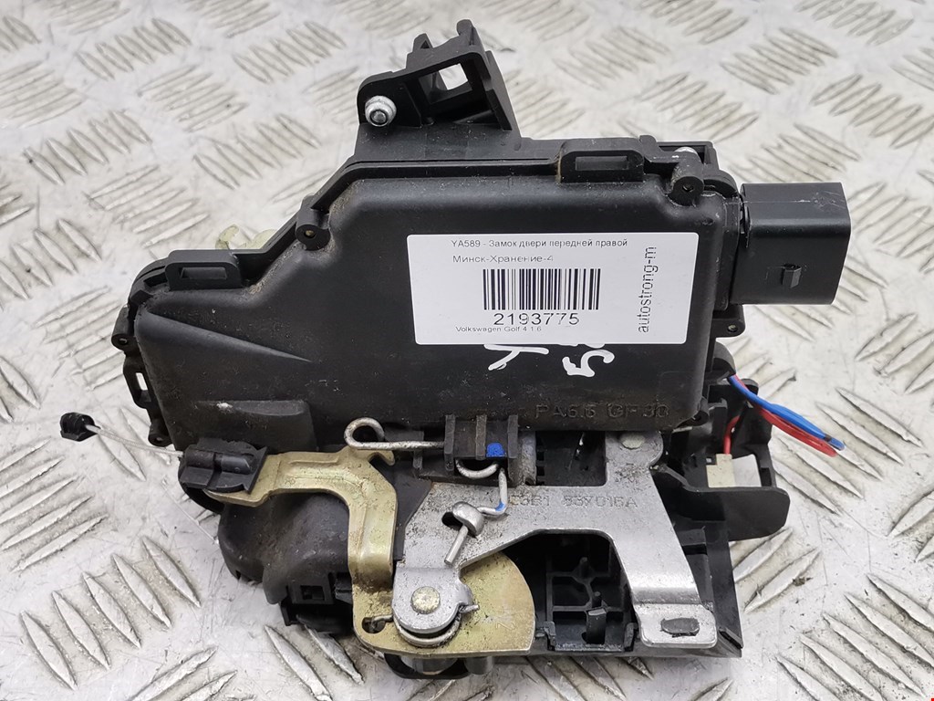 Замок двери передней правой VOLKSWAGEN Golf IV 1997-2003