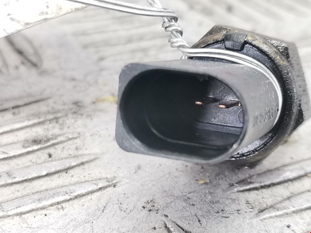 Датчик включения заднего хода VOLKSWAGEN Golf IV 1997-2003