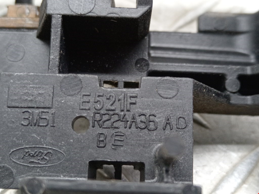 Кронштейн ручки FORD C-MAX 2003-2010