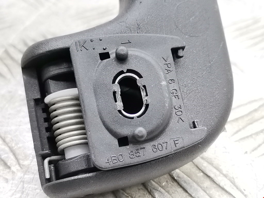 Ручка внутренняя потолочная (потолка салона) AUDI A6 C5 1997-2004