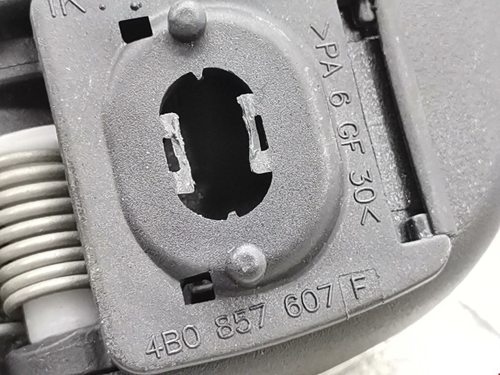 Ручка внутренняя потолочная (потолка салона) AUDI A6 C5 1997-2004