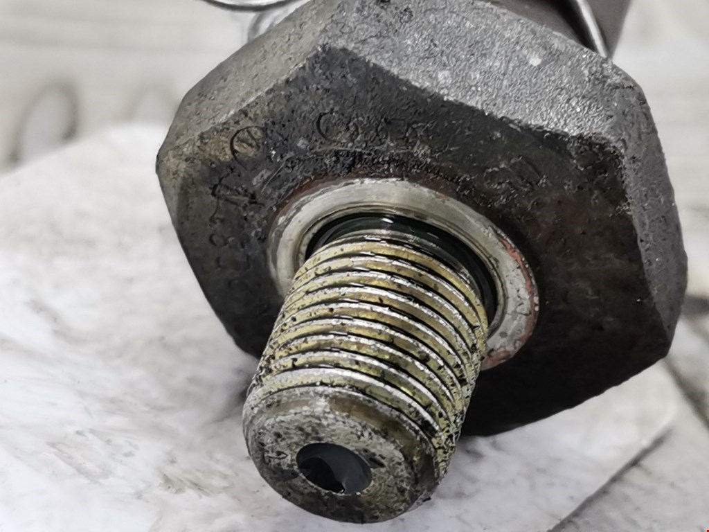 Датчик давления масла SKODA Fabia MK1 1999-2006