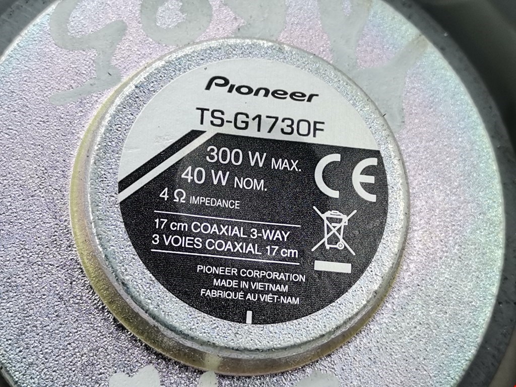 Динамик AUDI A4 B5 1995-2001