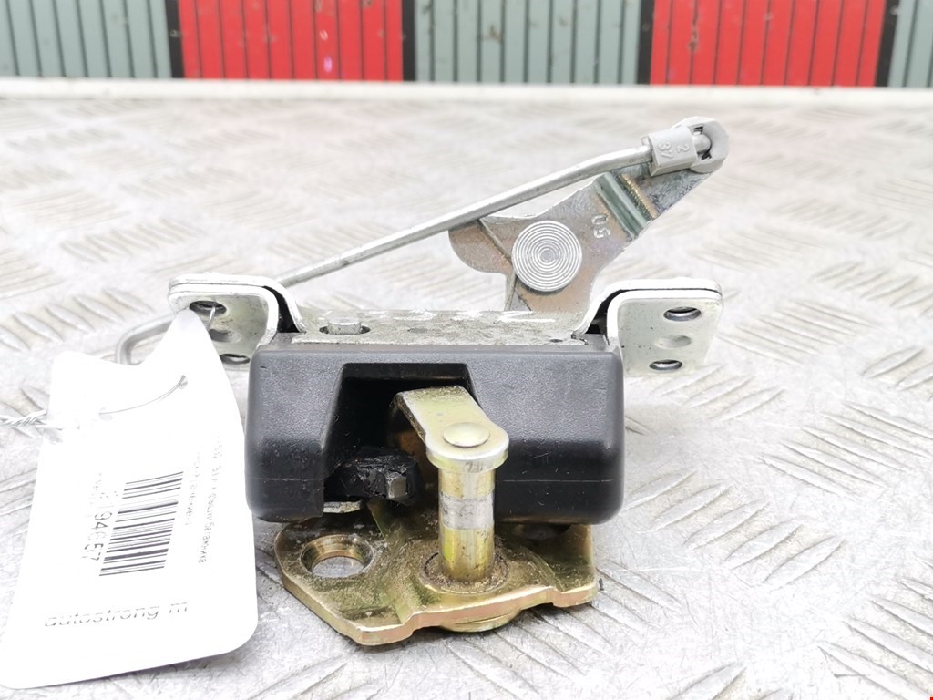 Замок багажника (крышки двери) OPEL Meriva A 2003-2010