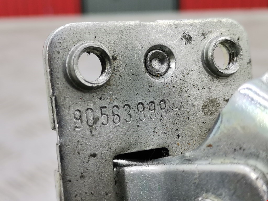 Замок багажника (крышки двери) OPEL Meriva A 2003-2010