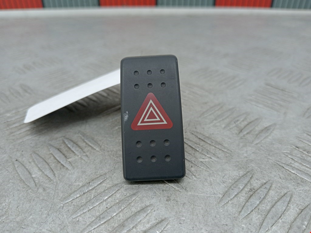 Кнопка аварийной сигнализации (аварийки) SUZUKI Swift 2004-2010