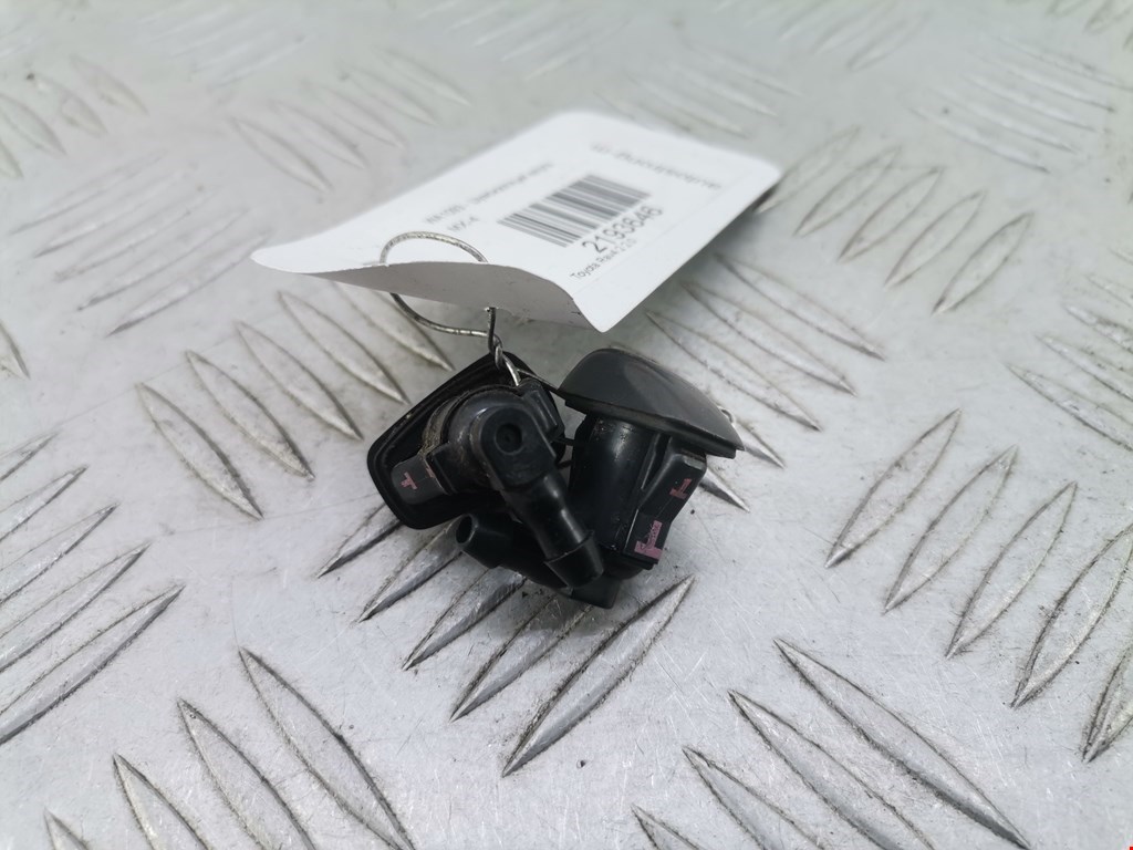 Форсунка омывателя лобового стекла TOYOTA RAV 4 XA20 2000-2005