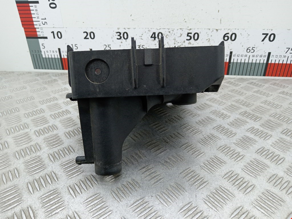 Крепление АКБ (корпус/подставка) SKODA Fabia MK1 1999-2006