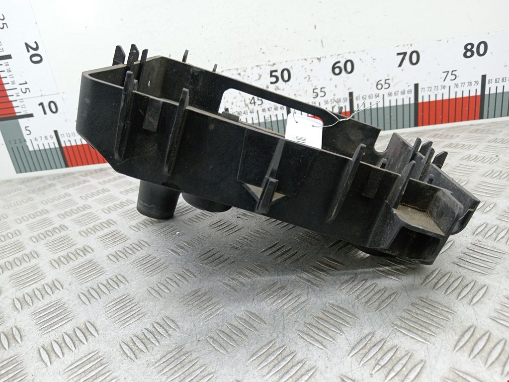 Крепление АКБ (корпус/подставка) SKODA Fabia MK1 1999-2006