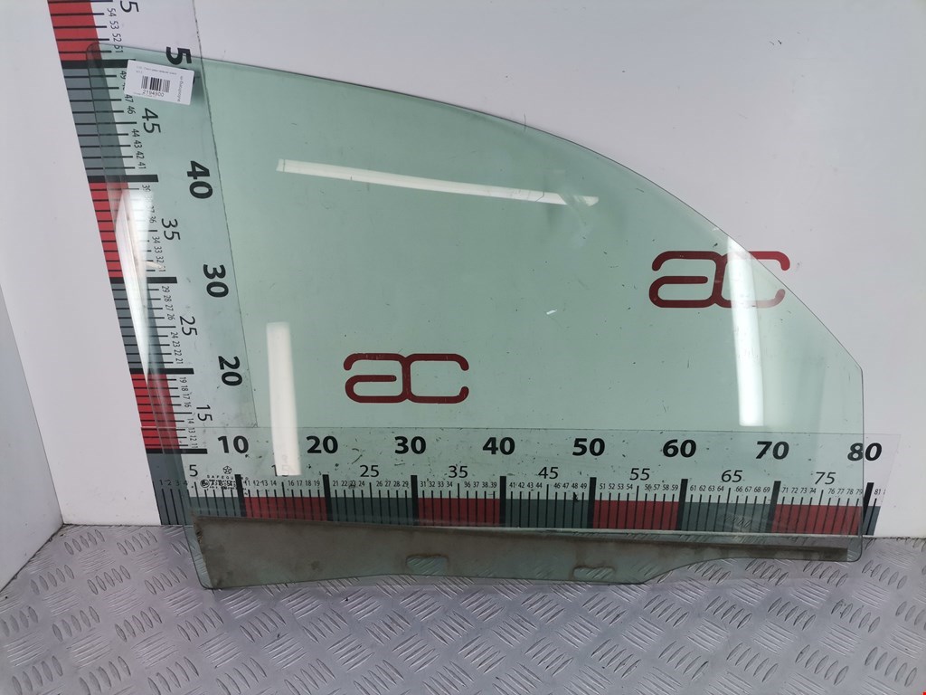 Стекло двери переднее правое CHRYSLER PT Cruser 2000-2010