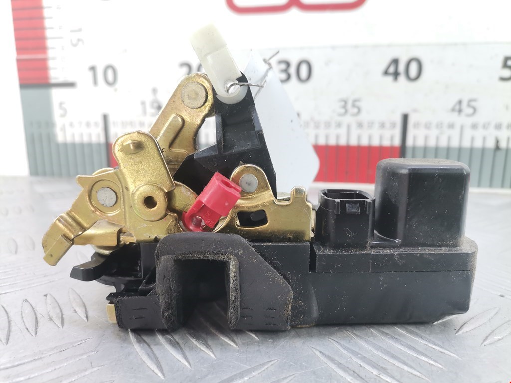 Замок двери передней правой CHRYSLER PT Cruser 2000-2010