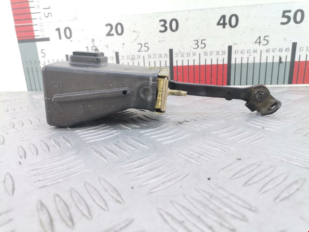 Ограничитель открывания двери CHRYSLER PT Cruser 2000-2010