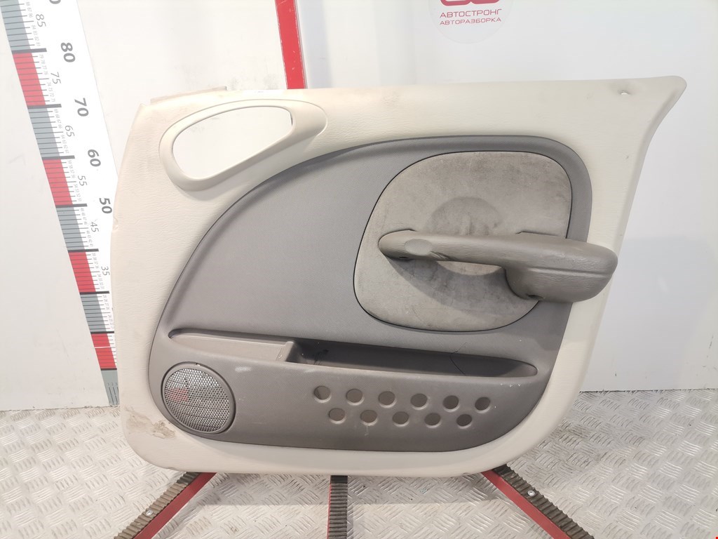 Обшивка двери передняя правая CHRYSLER PT Cruser 2000-2010