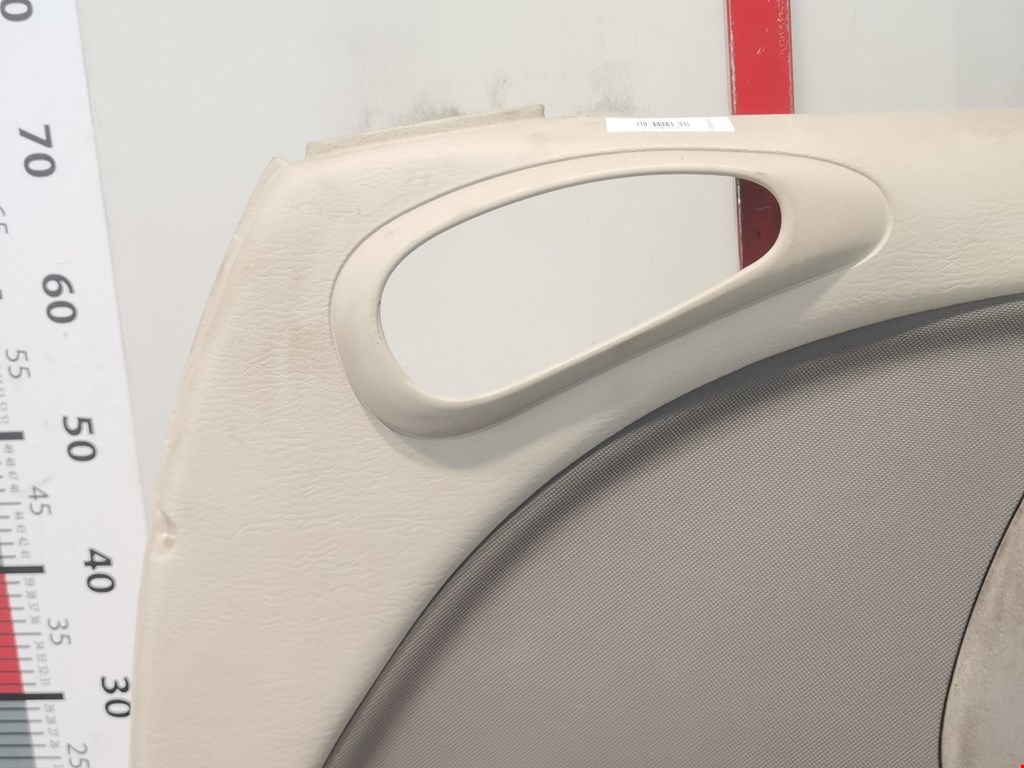 Обшивка двери передняя правая CHRYSLER PT Cruser 2000-2010