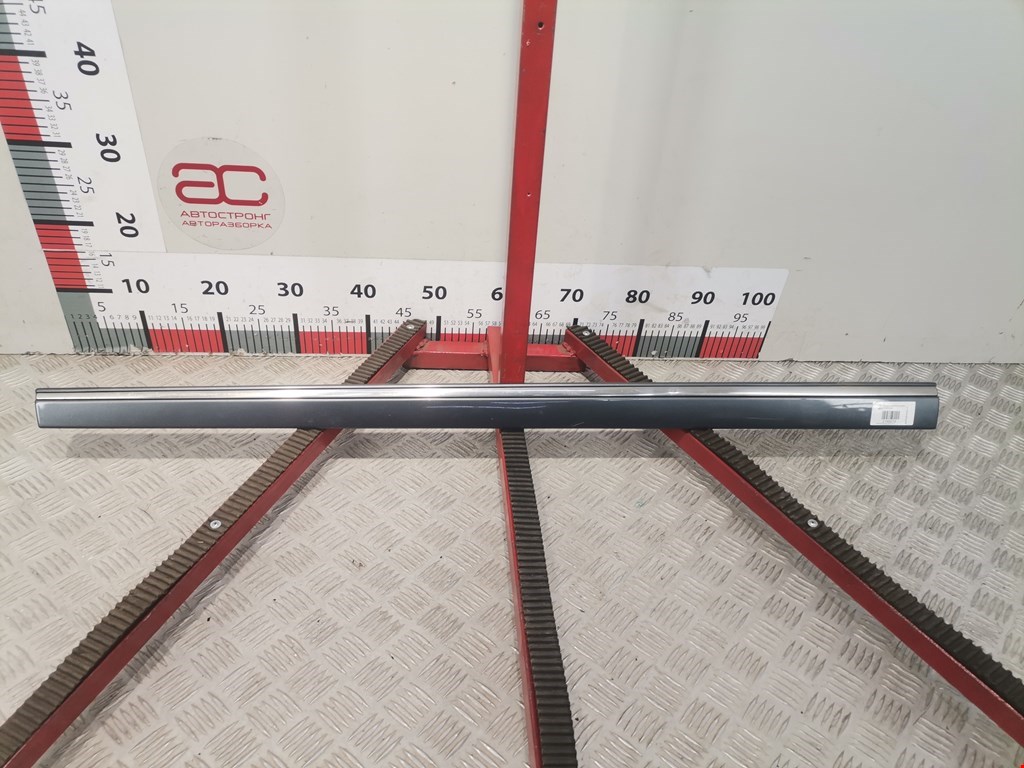 Накладка декоративная (молдинг) двери передней левой Mercedes E-Class (W211) (2002-2009)