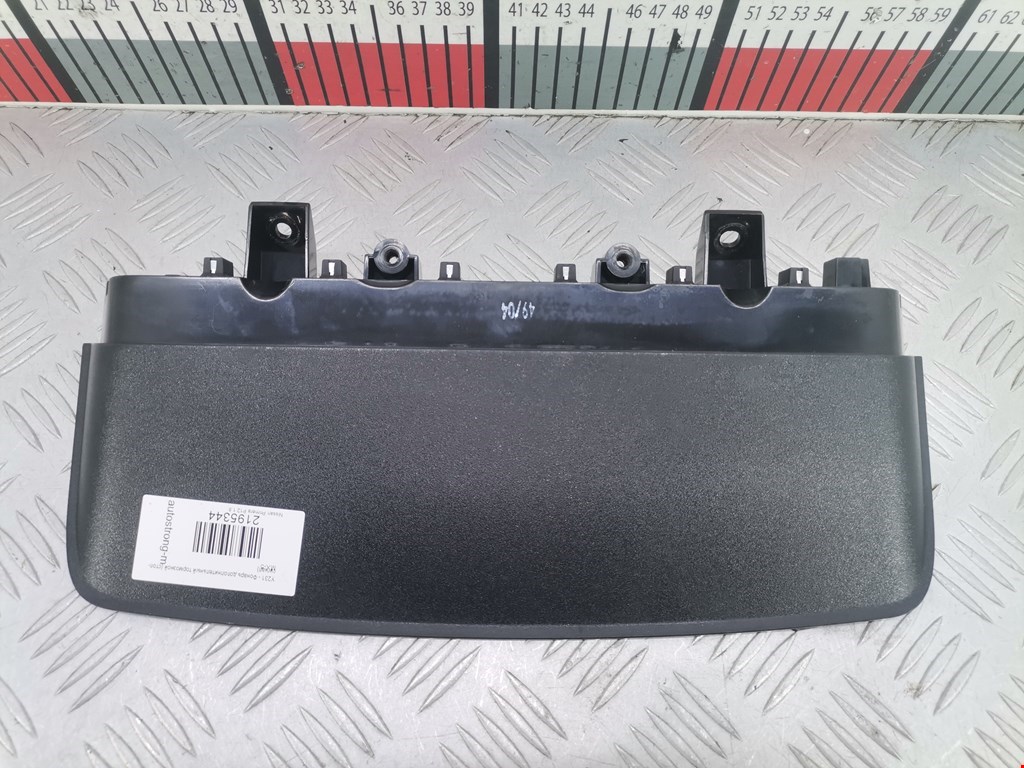 Фонарь дополнительный тормозной (стоп-сигнал) Nissan Primera P12 (2001-2008)