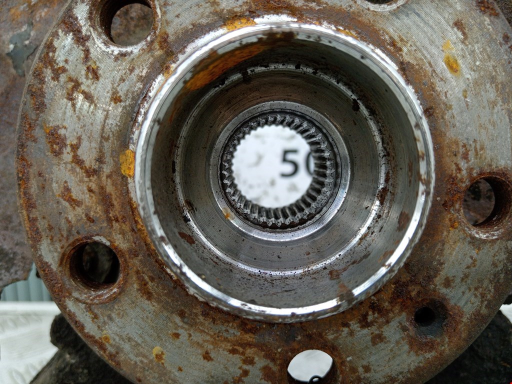 Ступица передняя левая VOLKSWAGEN Polo IV 2001-2009