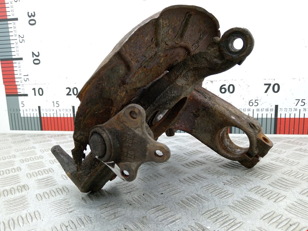 Ступица передняя левая VOLKSWAGEN Polo IV 2001-2009