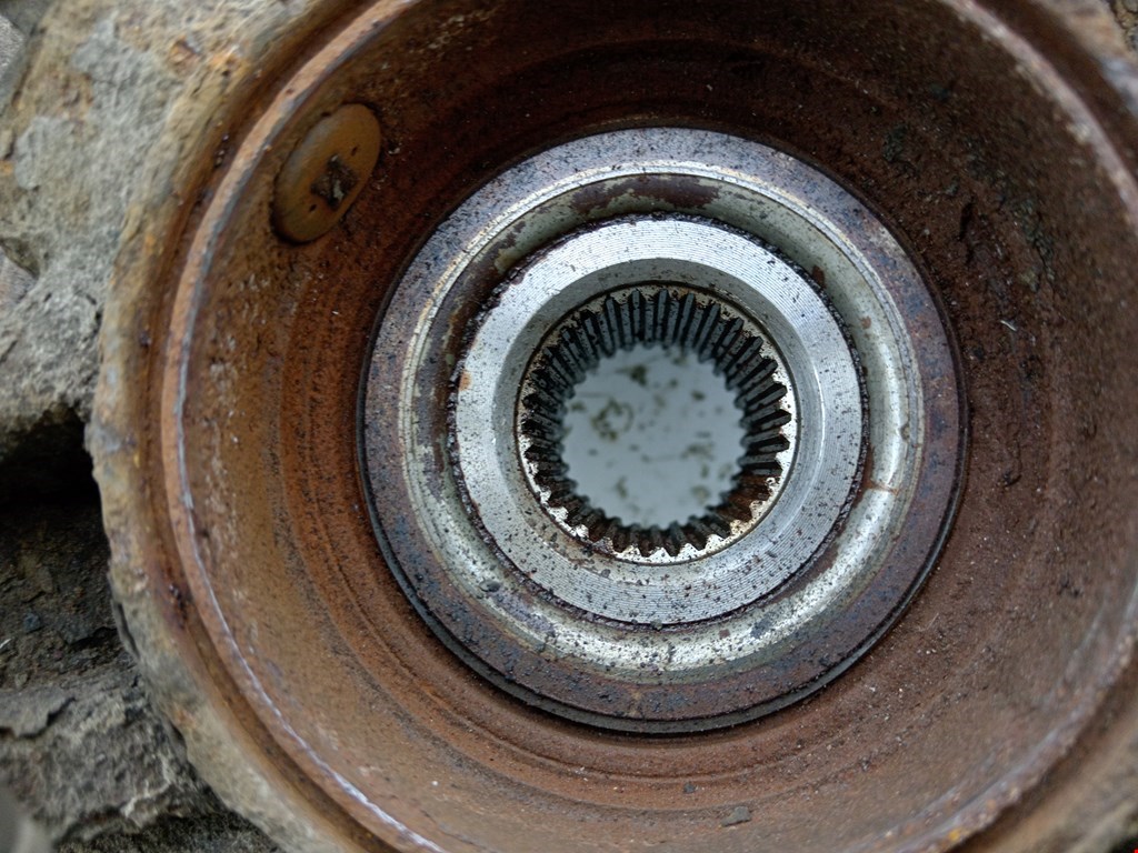 Ступица задняя правая MERCEDES-BENZ M-Class W163 ML 1997-2005