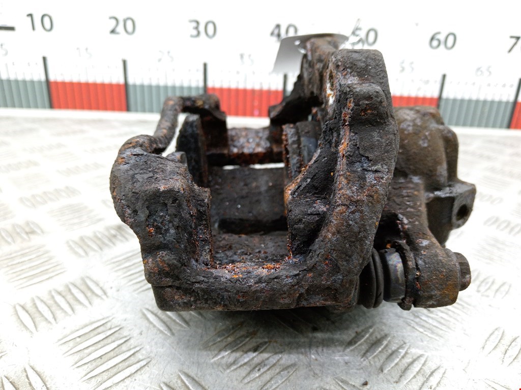 Суппорт передний правый PEUGEOT 307 2001-2008