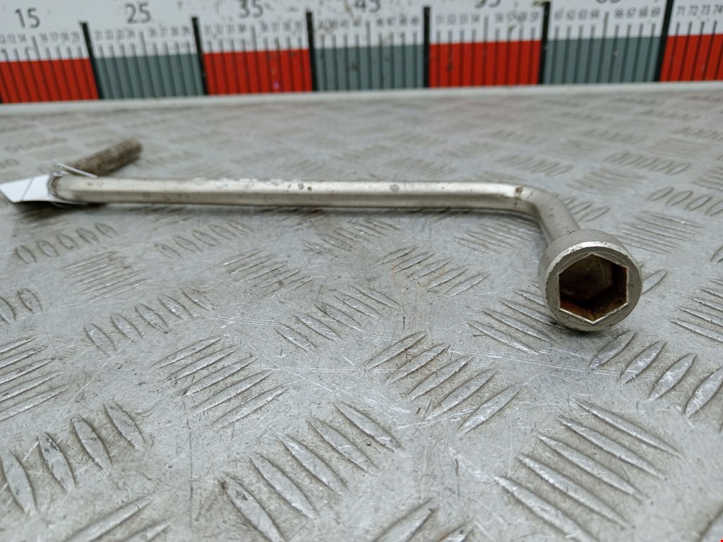 Ключ балонный MITSUBISHI Colt Z3 2003-2012