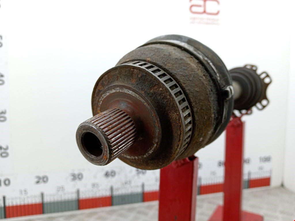 Полуось (привод, приводной вал) передняя правая SEAT Alhambra 1996-2010