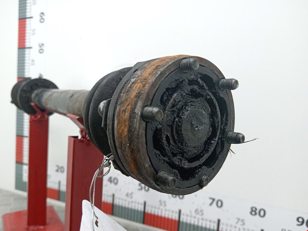 Полуось (привод, приводной вал) передняя правая VOLKSWAGEN Caddy II 1995-2004