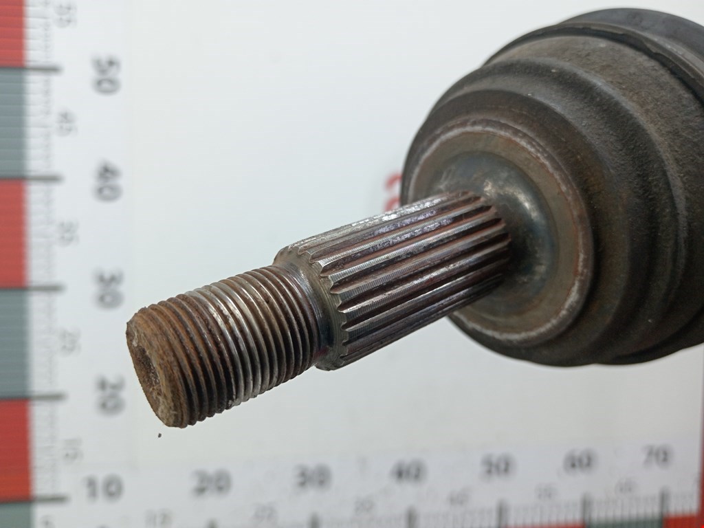 Полуось (привод, приводной вал) передняя правая VOLKSWAGEN Caddy II 1995-2004