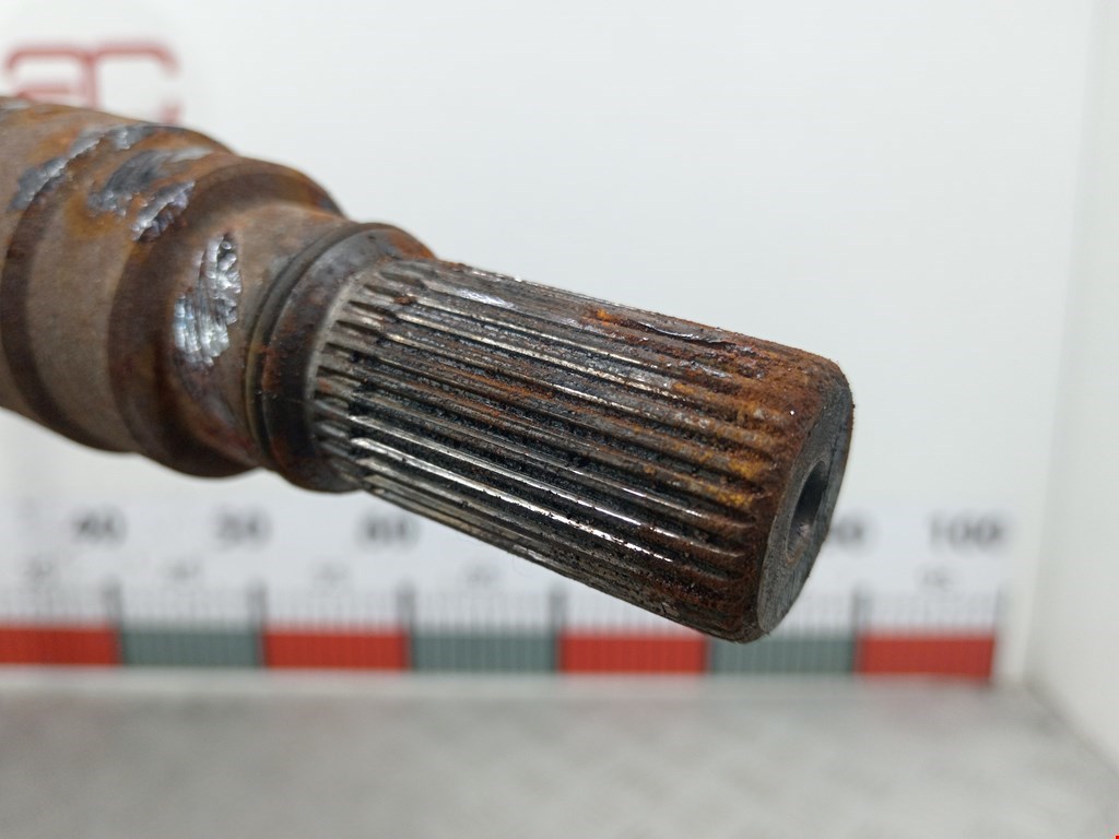 Полуось (привод, приводной вал) передняя правая FORD C-MAX 2003-2010