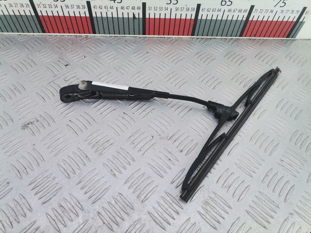 Поводок дворника задний (заднего) MITSUBISHI Space Star 1999-2006