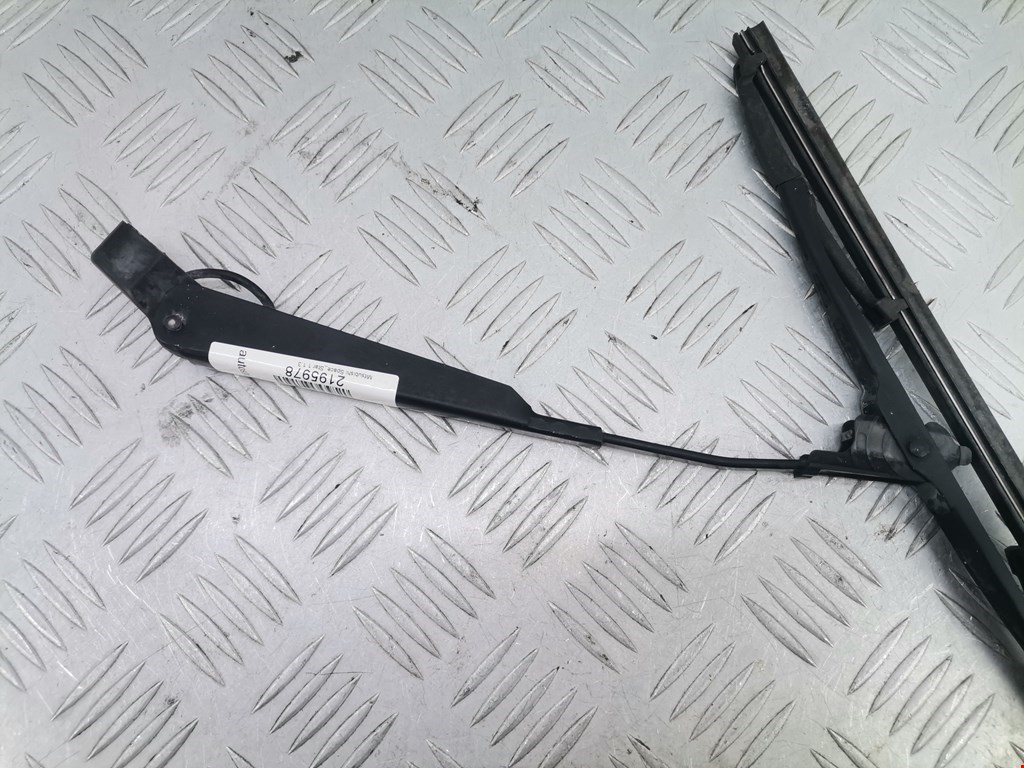 Поводок дворника задний (заднего) MITSUBISHI Space Star 1999-2006