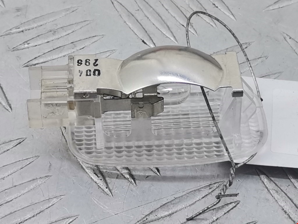 Плафон салонный (салона фонарь) MERCEDES-BENZ E-Class W211, S211 2002-2009