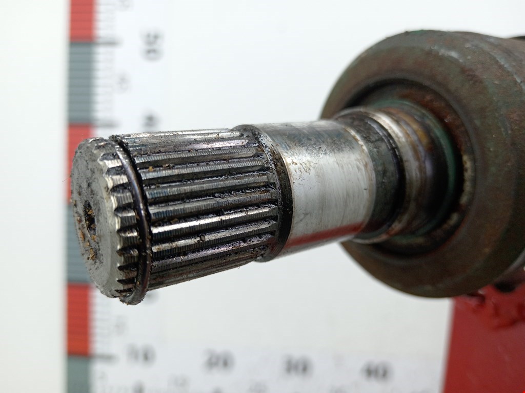 Полуось (привод, приводной вал) передняя левая MAZDA Premacy CP 1999-2004