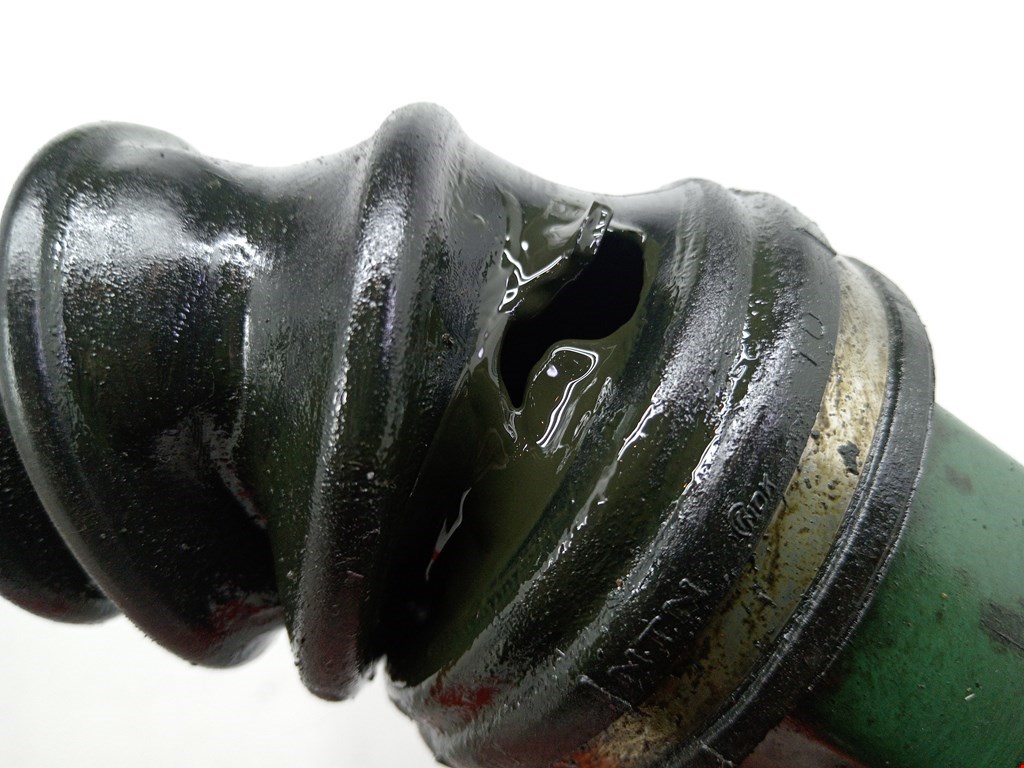 Полуось (привод, приводной вал) передняя правая MAZDA Premacy CP 1999-2004