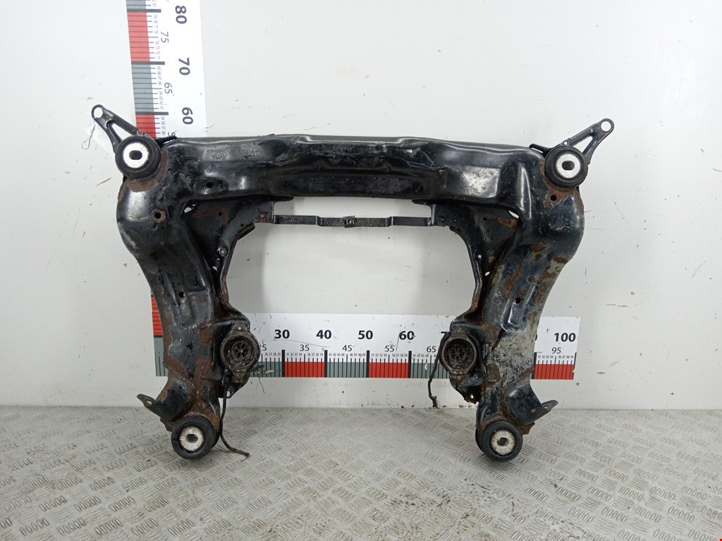 Балка передняя подрамник Audi A6 C5 (1997-2005)