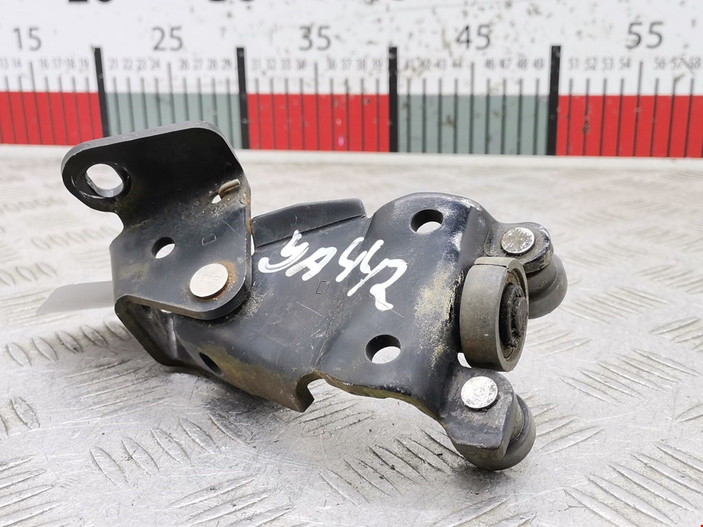 Ролик двери сдвижной (левый/правый средний верхний/нижний) PEUGEOT Expert I 1995-2007