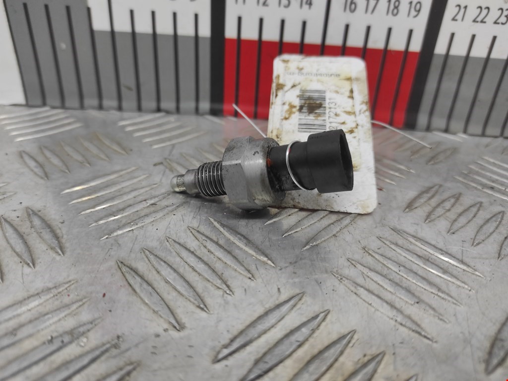 Датчик включения заднего хода OPEL Corsa D 2006-2014