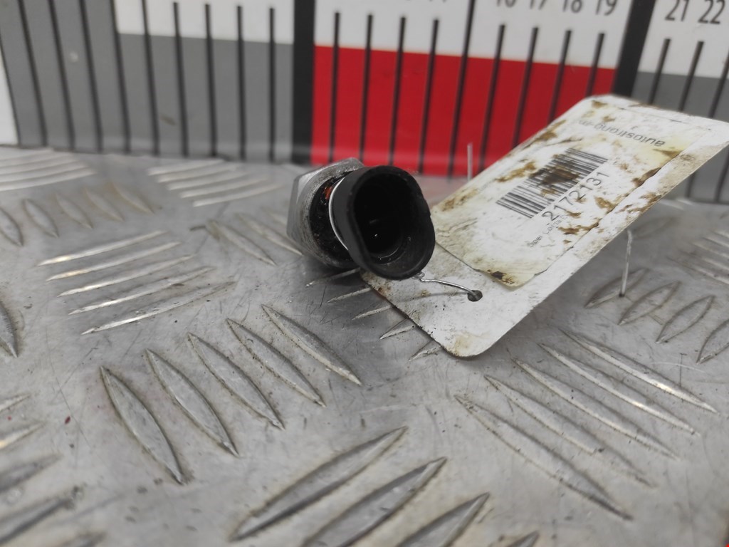 Датчик включения заднего хода OPEL Corsa D 2006-2014