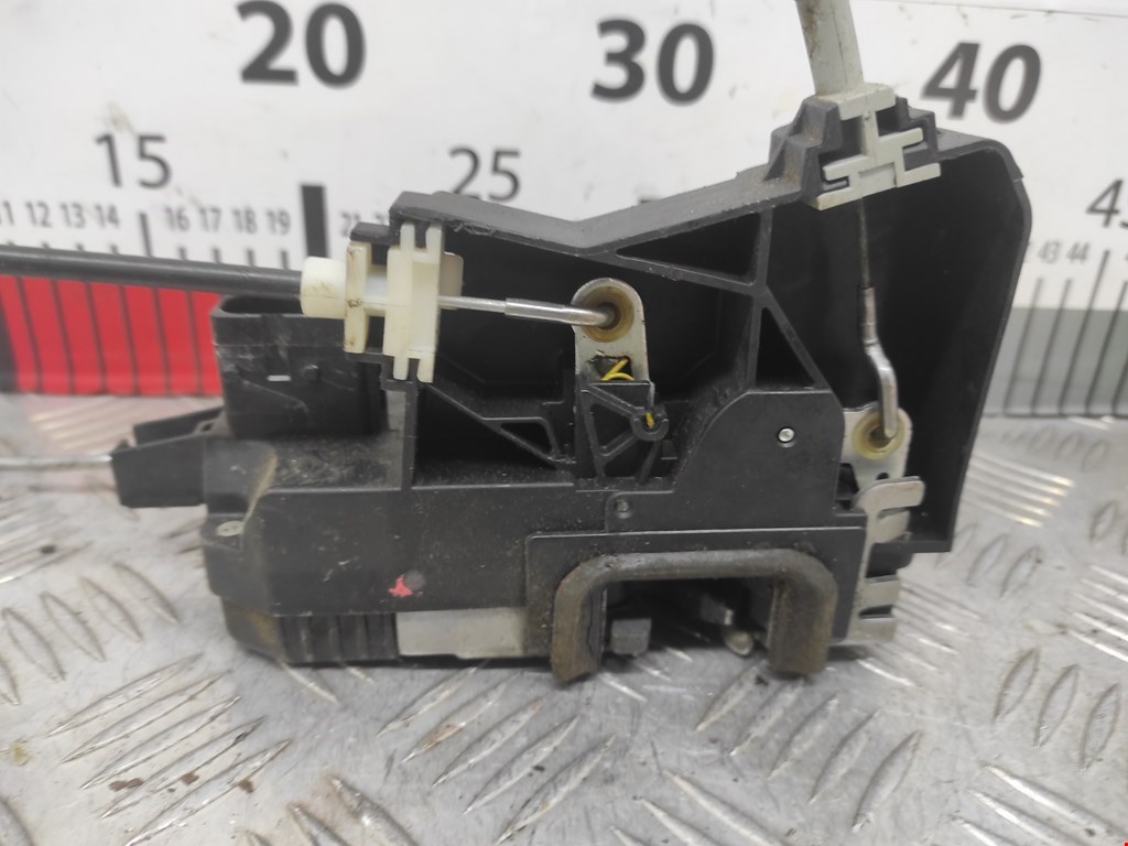 Замок двери передней левой OPEL Signum 2003-2008