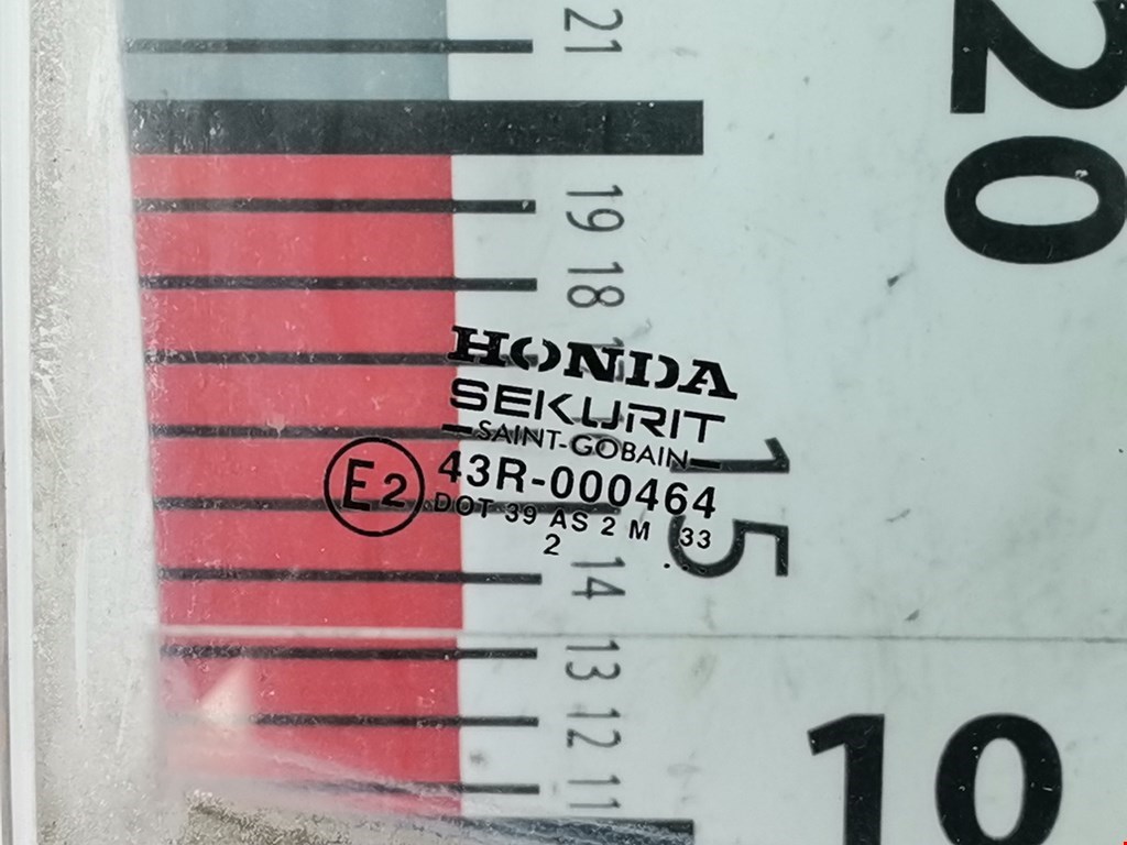 Стекло двери заднее правое HONDA Civic 2001-2005