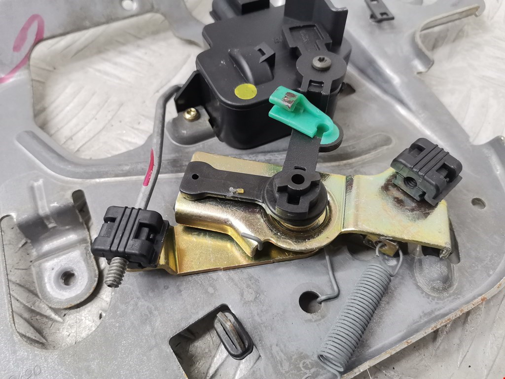 Активатор замка багажника CHRYSLER PT Cruser 2000-2010