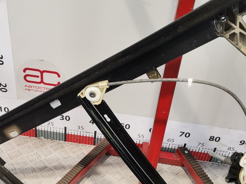 Стеклоподъемник задний правый AUDI A4 B6 2001-2005