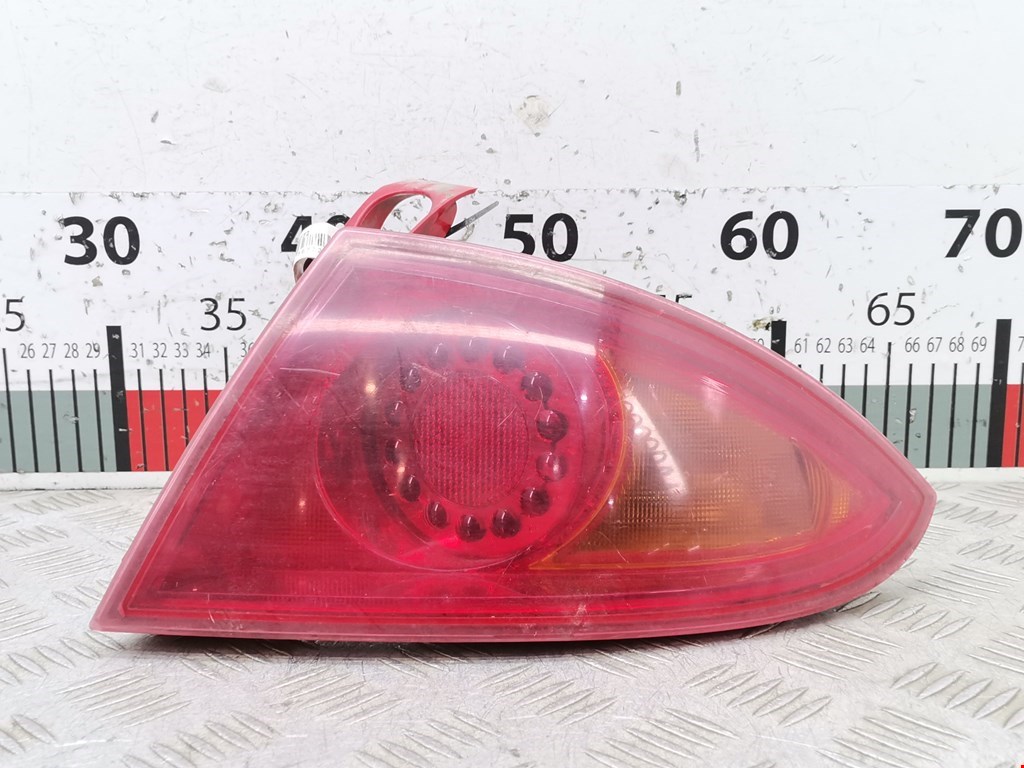 Фонарь задний правый SEAT Leon 2005-2012