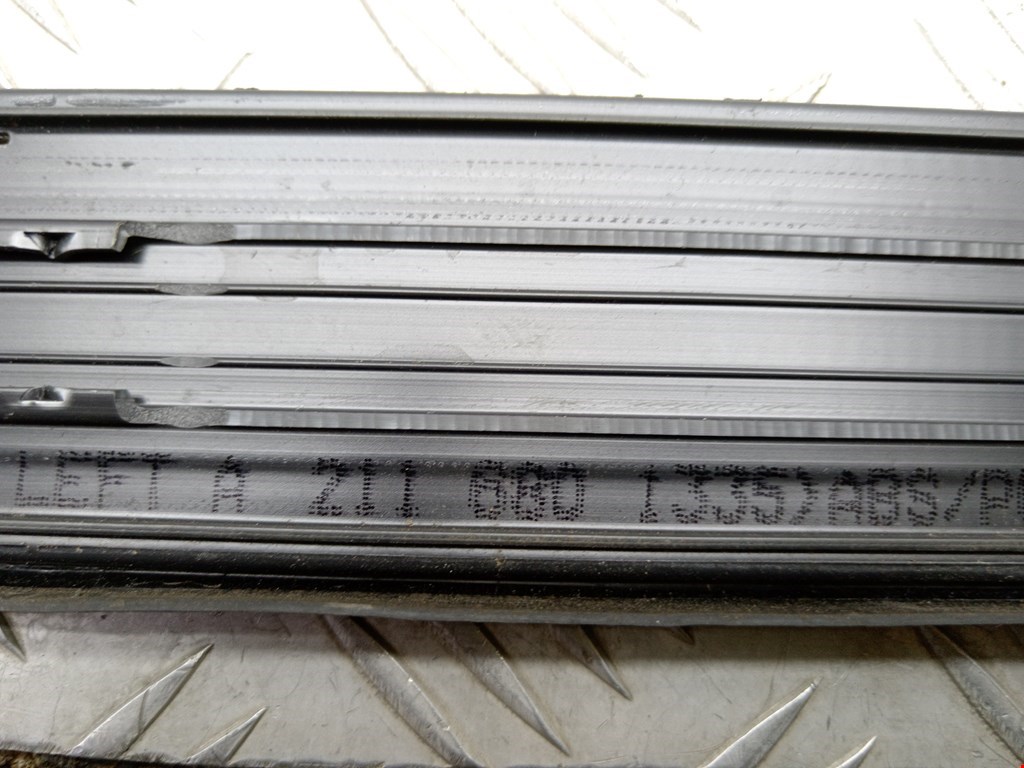 Накладка порога (внутренняя) MERCEDES-BENZ E-Class W211, S211 2002-2009